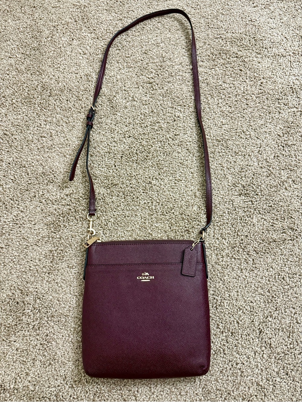 COACH - Kitt Messenger, Pebbled Leather Crossbody Bag in Burgundy